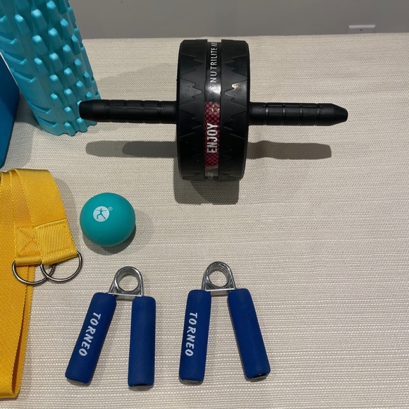 Set/ bundle of Yoga/Athletics equipment accessories - Picture 5 of 5